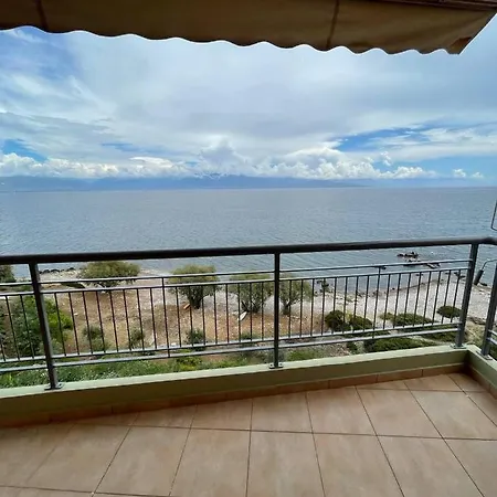 The Pearl Seaview Apartment, 10sec Walk To The Sea *
