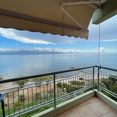 The Pearl Seaview Apartment, 10sec Walk To The Sea